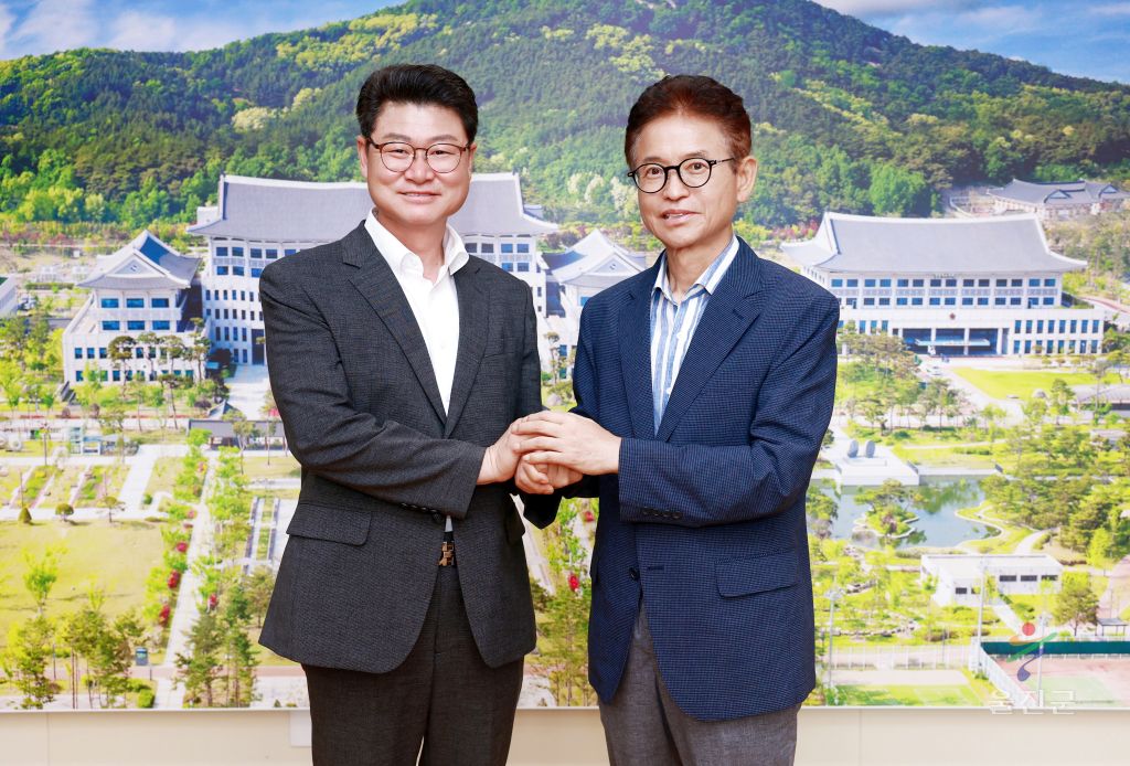 황이주 울진군수, 경북도지사 만나 도비 지원 건의