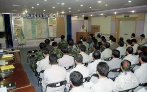 을지훈련 강평 사동연대 방문
