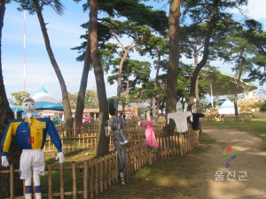 허수아비 전시