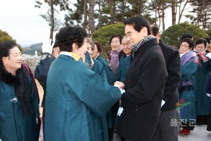 충혼탑 참배