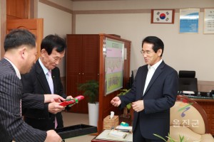 성류제향 망지(조헌관)전달