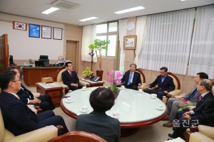재경학사관 계약 체결